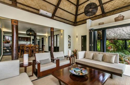 Savusavu Resort | Wavi Island