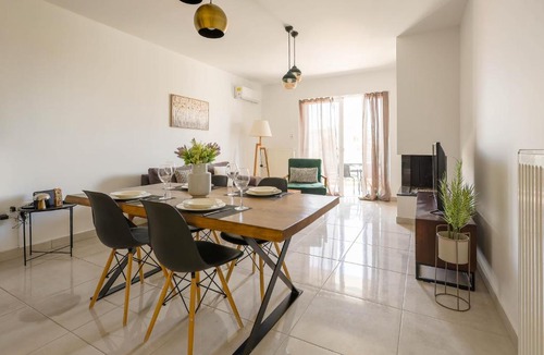 Keratsini-Drapetsona Apartment | Waylink Residences-Piraeus Port DRA