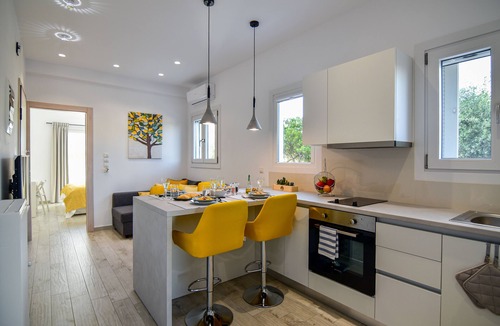 Adamas Apartment | White Rock Milos Suites