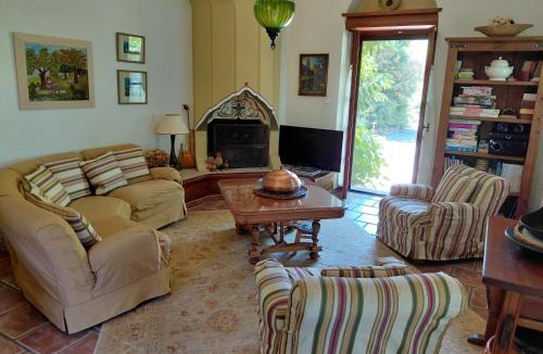 Zagora-Mouresi Villa | White stone house with great sea view