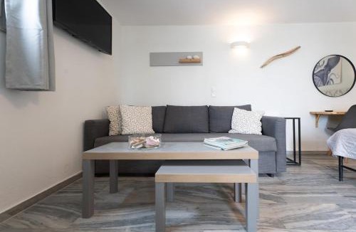 Naousa Apartment | WHITE W3 New studio in Naousa