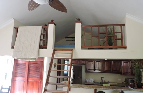 El Frances Condo | Why work in the city? We have high speed WIFI. Just 5 minutes to Las Galeras