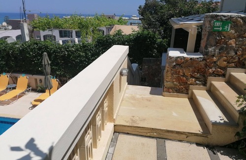 Stalida Apartment | Wohnung "Zitronenbaum-Terrasse" by Interhome