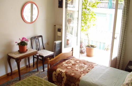 Pangrati House | Work or Vacation in shared apartment