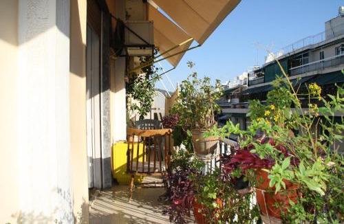 Pangrati House | Work or Vacation in shared apartment