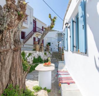 Tinos House | Xenia Xinara