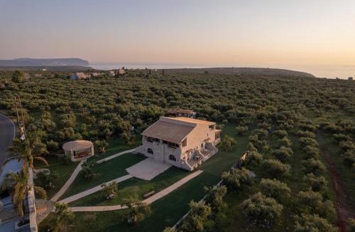 Omales House | Ximitadi Estate