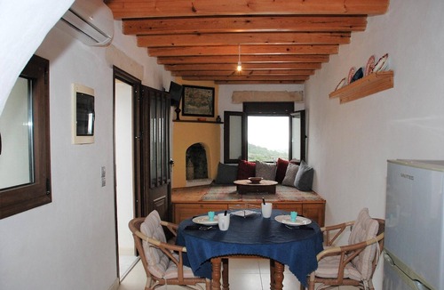 South Rhodes House | Yiannis Village House