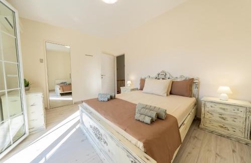 Corfu Town House | Yiasemi Maison