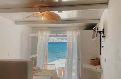 Kimolos House | Zacharias Seaside Studio Kimolos