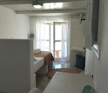 Kimolos House | Zacharias Seaside Studio Kimolos