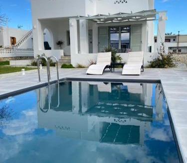 Skiros Apartment | Zandre Luxury Suites