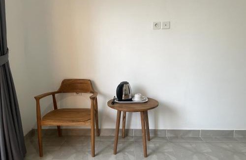 Batu Bolong Hotel | Zee House