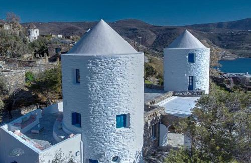 Koundouros Apartment | Zen Blue Mills