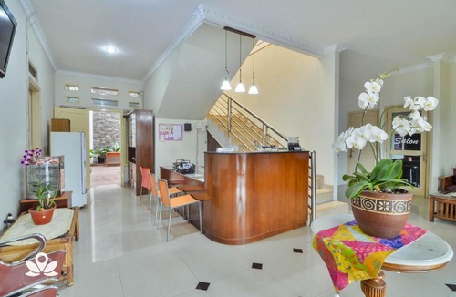 Bandung House | ZEN Rooms Basic GOR Cikutra