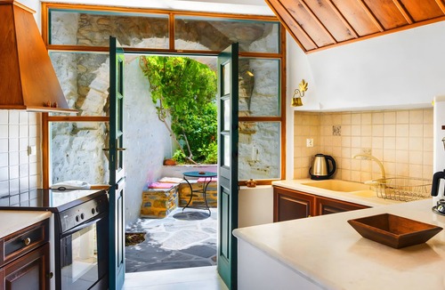 Naxos House | Zeus House Country Home with Mountain View, 2 Private Terraces & Wi-Fi