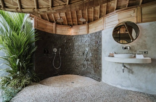 Batu Bolong Hotel | ZIN Canggu Resort & Villas