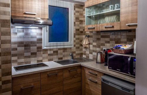 Kinosargous Apartment | Zoe's Studio
