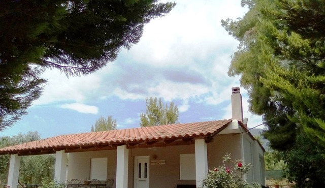 ΑΓΡΟΙΚΙΑ ΣΤΗΝ ΕΥΒΟΙΑ -AGRIKIA IN EVIA