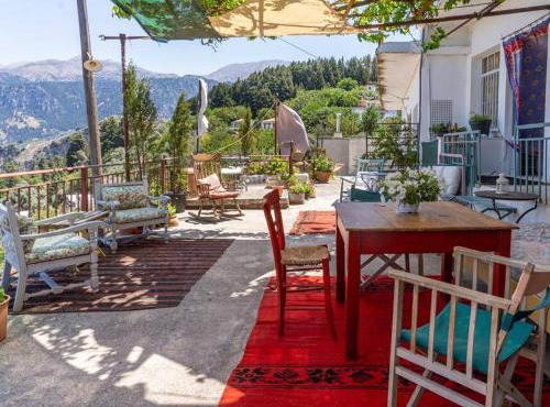 Η αυλή της Ασπασίας, Χανιά Κρήτη