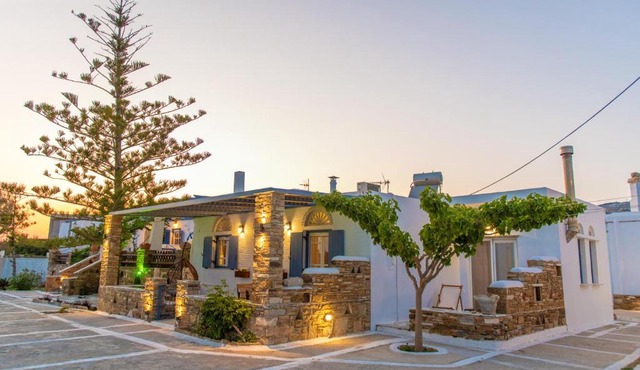 Θἔρως (Theros) house 3- Agios Fokas