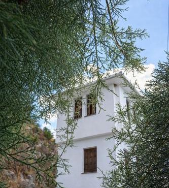 Μπροστά στο ναυάγιο Καλή τύχη