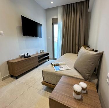 2BR Apartment for 5 in Archangelos Rhodes with Parking - Equus Sky