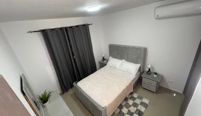 3-bedroom apartment in peaceful Santo Domingo with AC