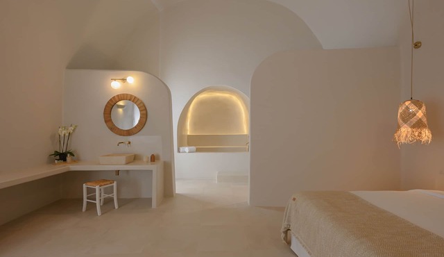 3 bedroom Family Cave Apartment with terrace, by Element Suites