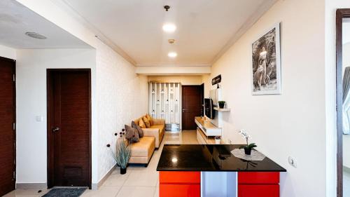 3BRplus Sudirman Suites Apartemen by Your Home