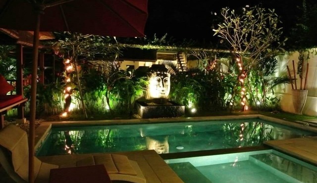 4 bedroom pool villa close to beach and all restaurants