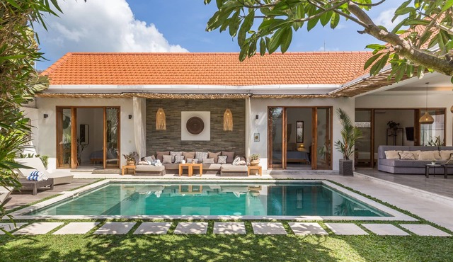 4 Bedroom private Pool