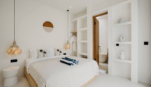 5 mins to Finns Beach Club & Trendy Hot places