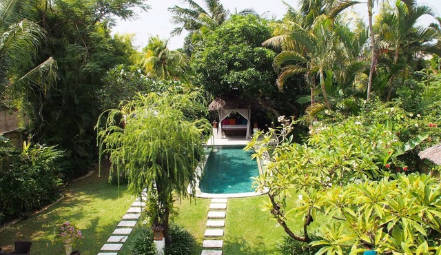 8 Bedrooms, 3 Private Pool Villas, 3 Private Pools, Warm daily staff service
