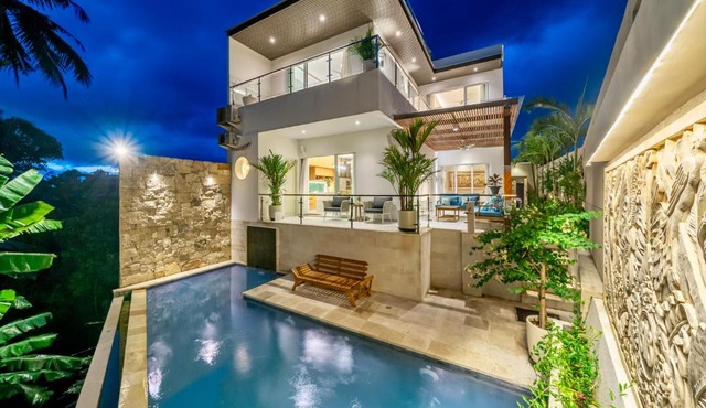 818 Villas Elegant Modern Designer Canggu Villas with Rooftop and Ricefield Views