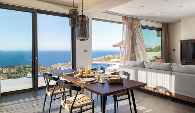A Bespoke Villa in Kokkino Horio