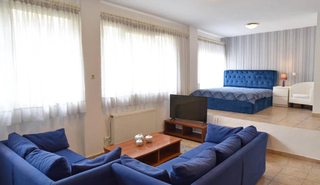 A Modern Bright Studio In The Center Of Kastoria