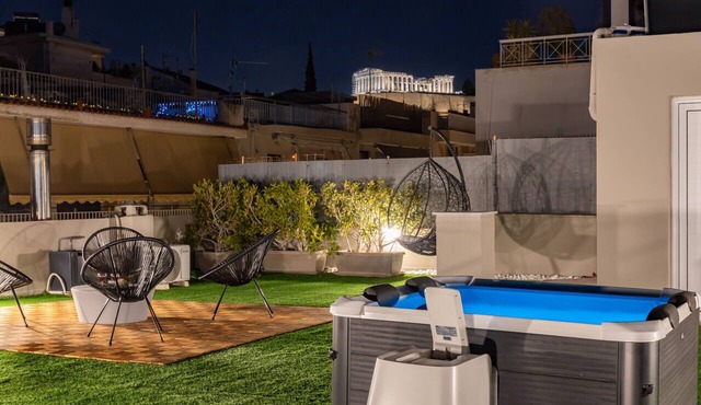 Acropolis Luxe Retreat 15 ppl 6 bdrm Neoclassical Home w/Jacuzzi & Rooftop