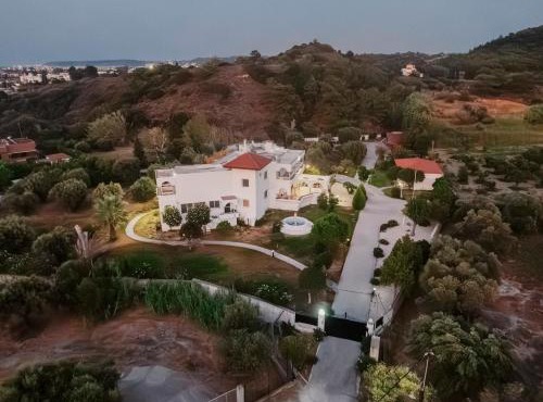 Adama Luxury Villa