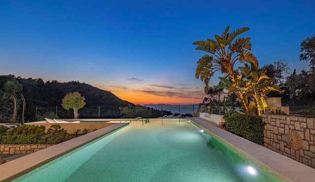 Adamas Villa in Rhodes Town