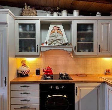 Aelia Cottage House