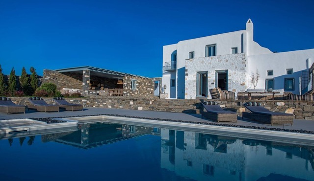 Aelia Luxury Villa by Fantasia Villas