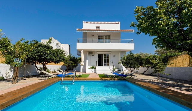 Afantou Golf Luxury Villa