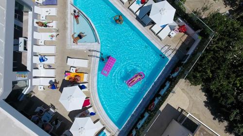 AGRELLI Hotel & Suites