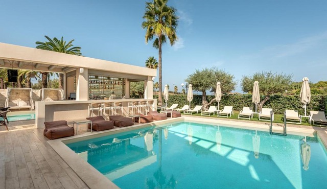 Airis Boutique Hotel & Suites - For adults only