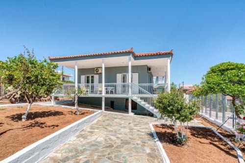 Alexander Home