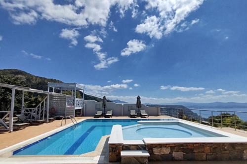 Alexena Apartments