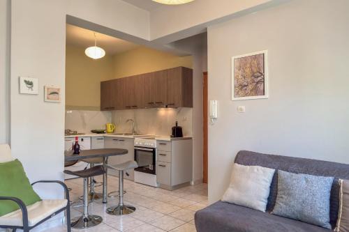 Alisahni Home 1