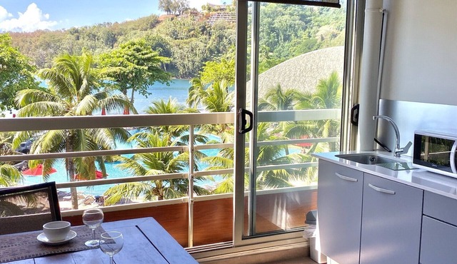 All the comfort, superb view, direct access to the beach, in a 4 * resort