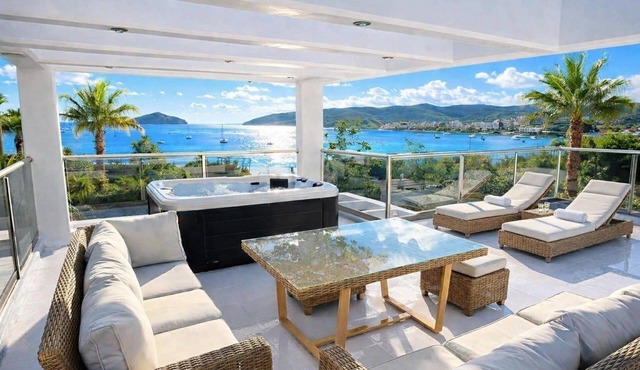 Allure Villa, beachfront, featuring a gym, sauna, and jacuzzi
